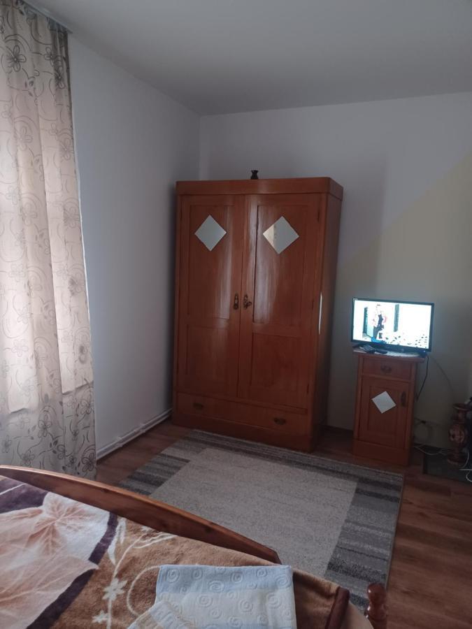 Casa Bucovina Dorna Candrenilor Ascutitele Luaran gambar