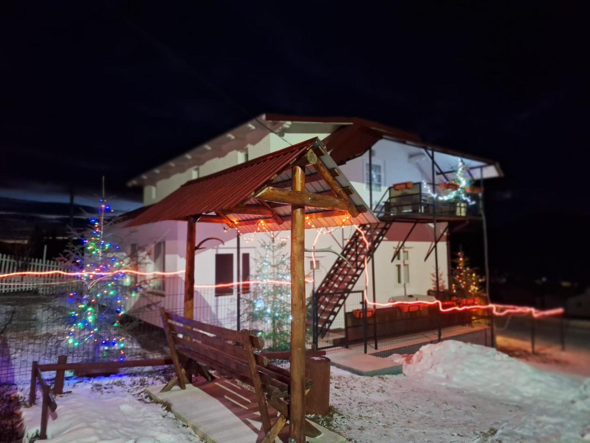 Casa Bucovina Dorna Candrenilor Ascutitele Bilik gambar